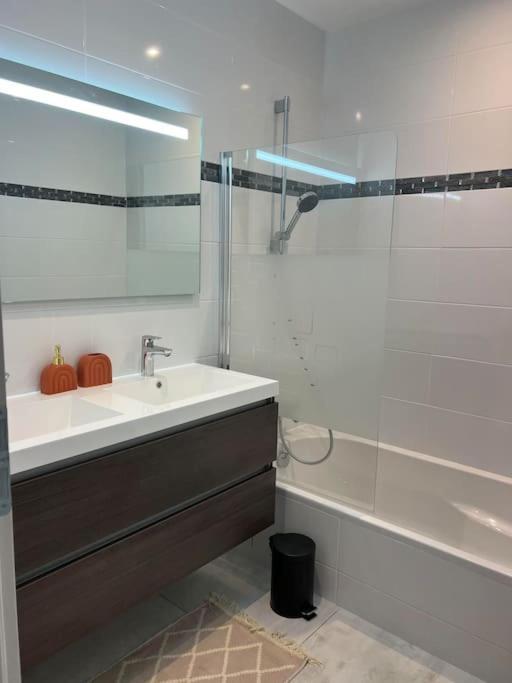 Maison Neuve De Standing 150 M2 Croix-Chapeau 외부 사진